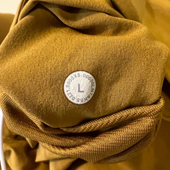 Lululemon men’s mustard colored shorts. Size L. - Picture 3 of 4